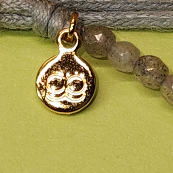 #2268, GORJANA GEMSTONE BRACELET, LABRADORITE STONES, ADJUSTABLE - Picture 2 of 6